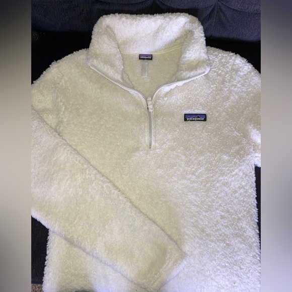 Patagonia Women's Fleece 1/4-Zip - Picture 2 of 4